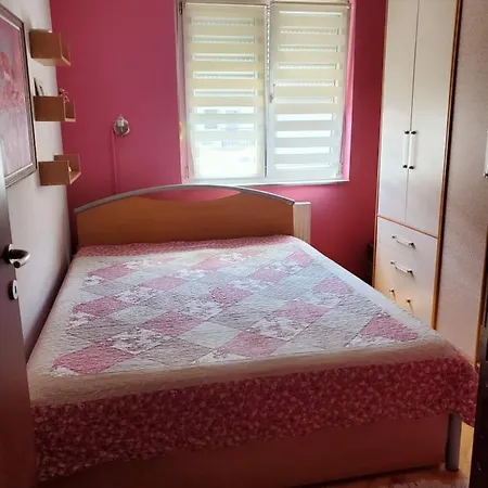 68m2