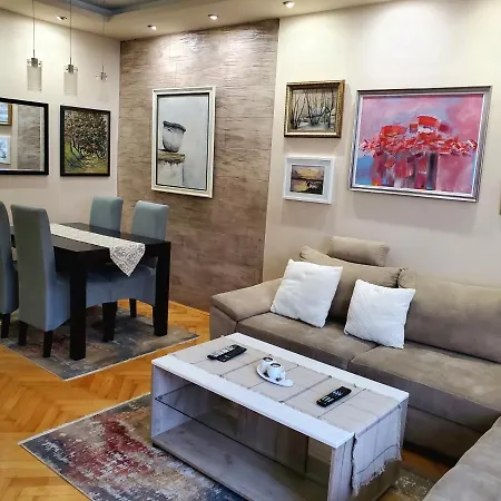 68m2 Apartment Novi Sad